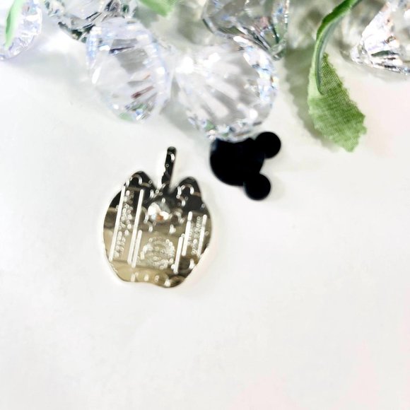 Disney Parks Hidden Mickey Cheshire Apple Pin - Picture 3 of 3